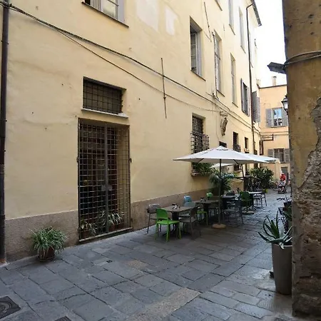 Palazzo D'aste Альбенга